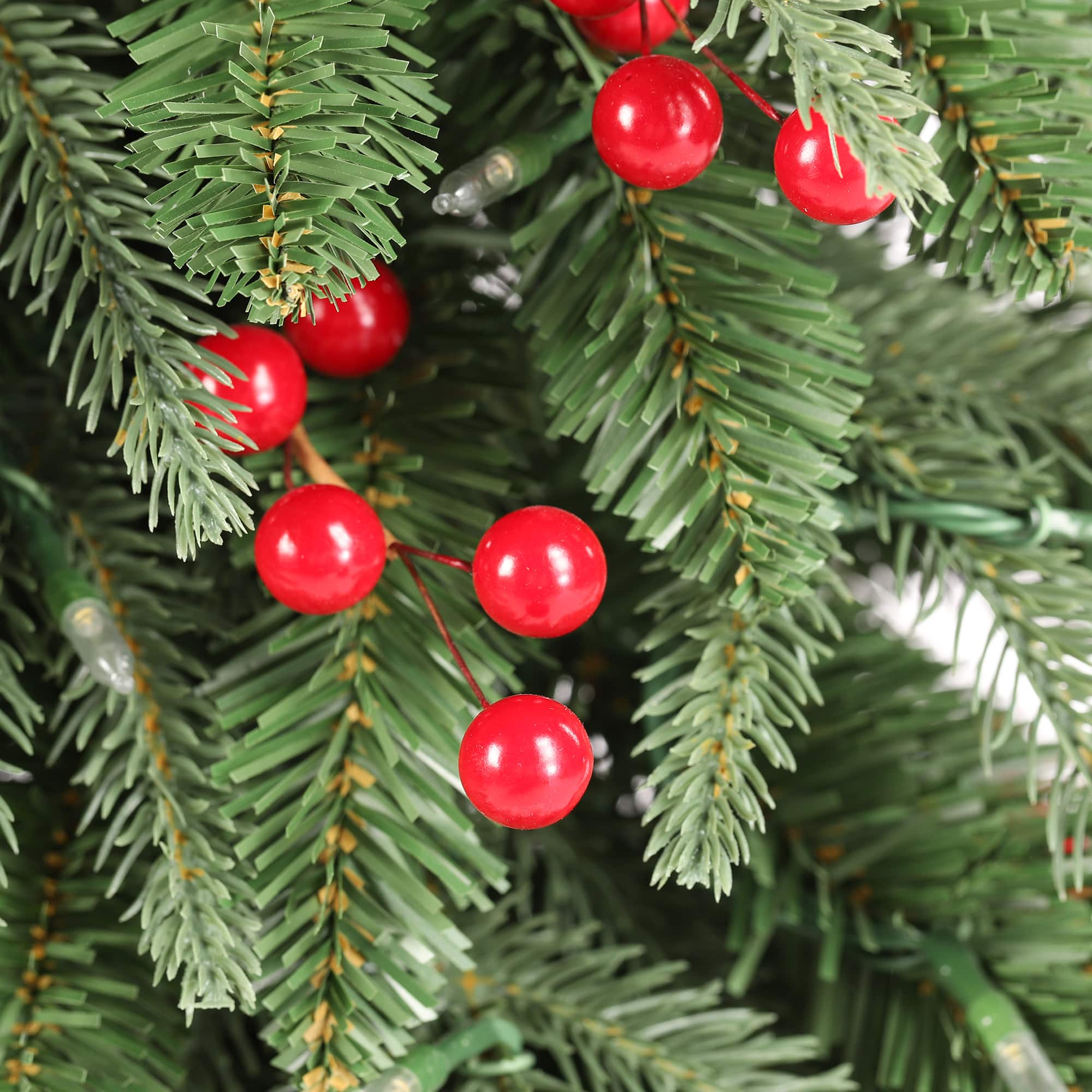 Glitzhome® 7ft Pre-lit Green Artificial Christmas Porch Tree, Warm White Lights